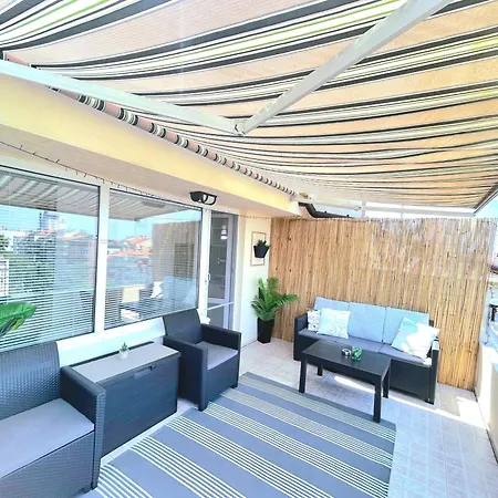 Sea Vibes With Great Terrace And Sea View Apartment *