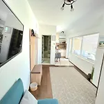 Sea Vibes With Great Terrace And Sea View Apartment