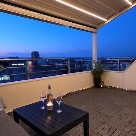 Sea Vibes With Great Terrace And Sea View Apartment